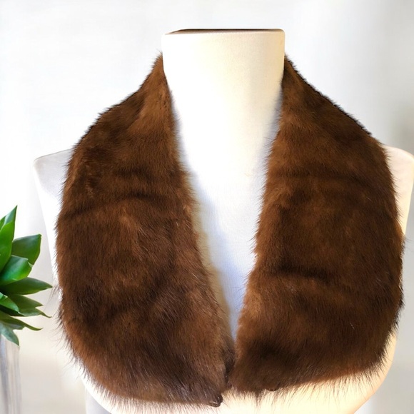 Genuine Mahogany Mink Collar - Picture 3 of 16
